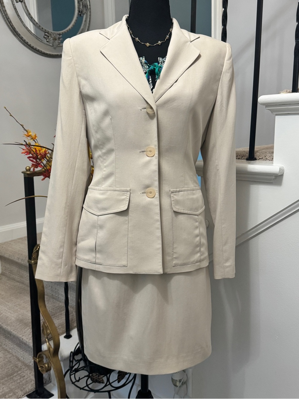 Hugo Buscati Light Cream Women's Tailored Blazer and Skirt Set